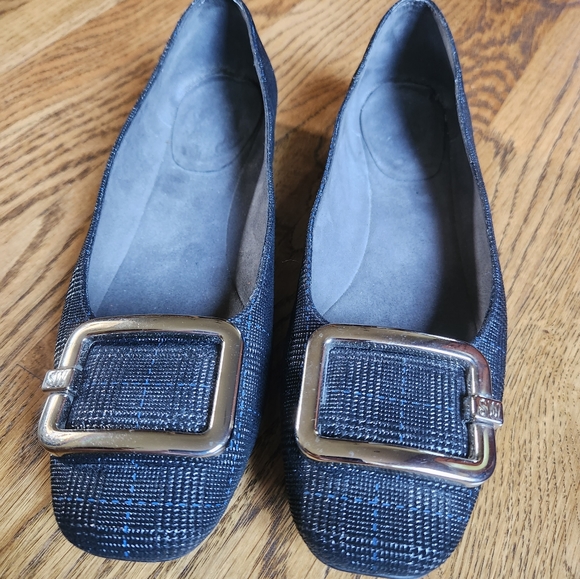STUART WEITZMAN PLAID FLATS with SILVER BUCKLE - Picture 4 of 4